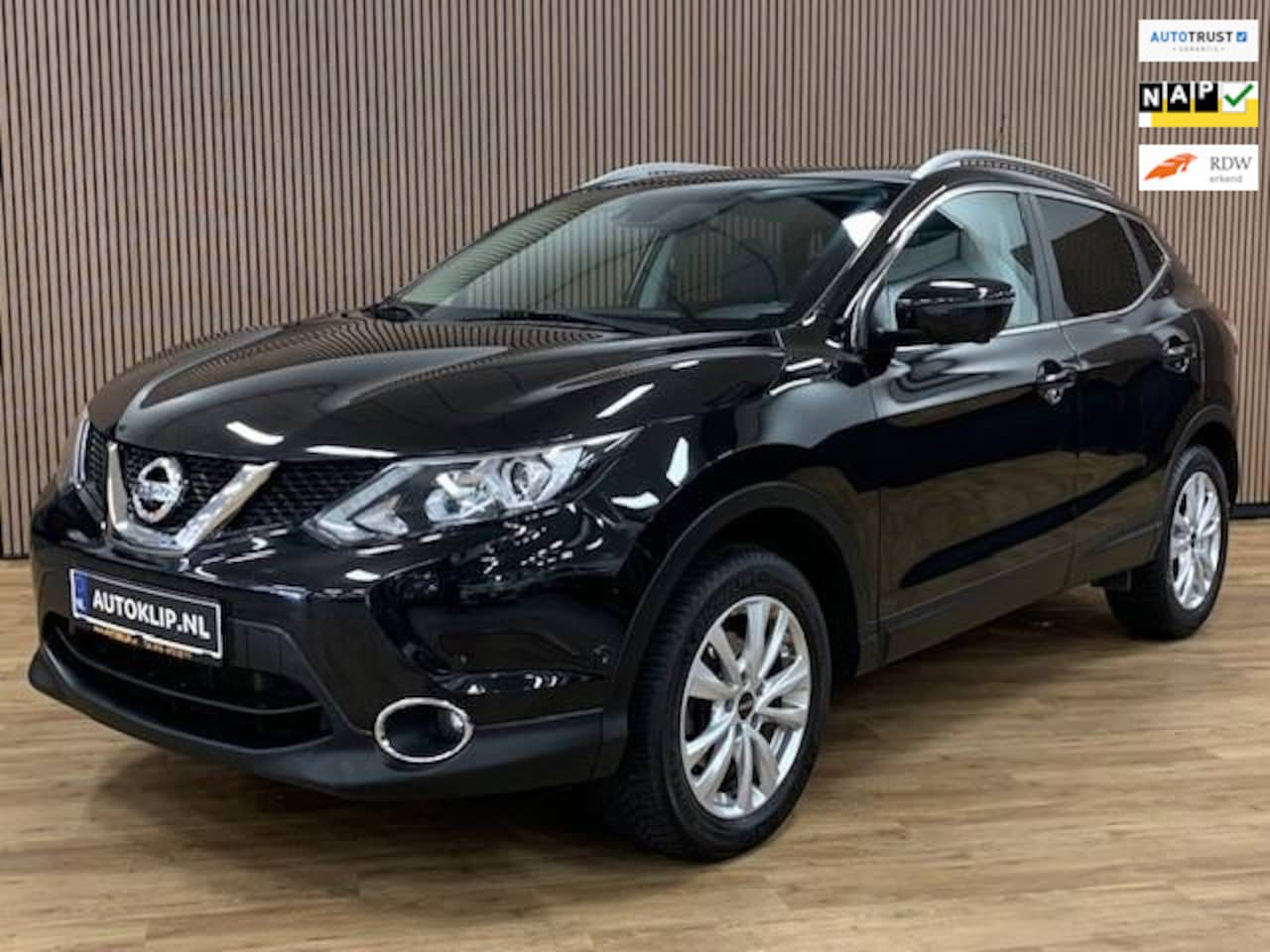 Nissan Qashqai - 1.2 Tekna|360 Camera|Panoramadak|Leder|Xenon| - AutoWereld.nl