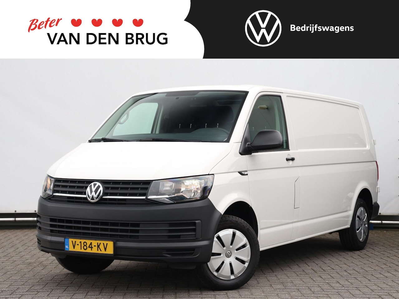 Volkswagen Transporter - 2.0 TDI 102PK L2H1 Trendline | Airco | Cruise Control | Betimmering | Trekhaak | Bijrijder - AutoWereld.nl