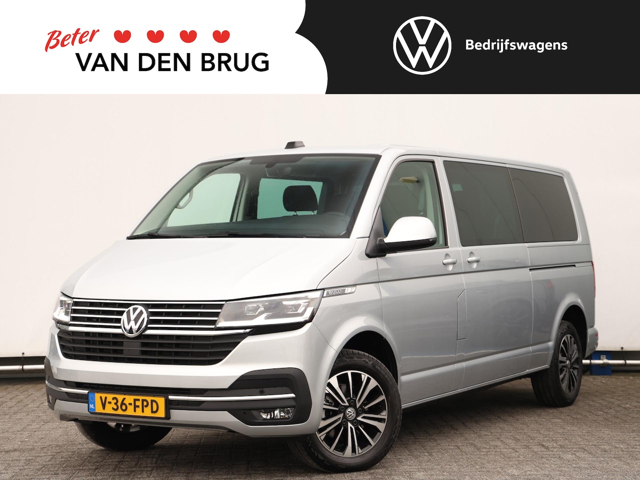 Volkswagen Transporter - 2.0 TDI 150PK L2H1 DC Bulli | LED | ACC | PDC | Side Assist | Elektrische achterklep | 2x - AutoWereld.nl