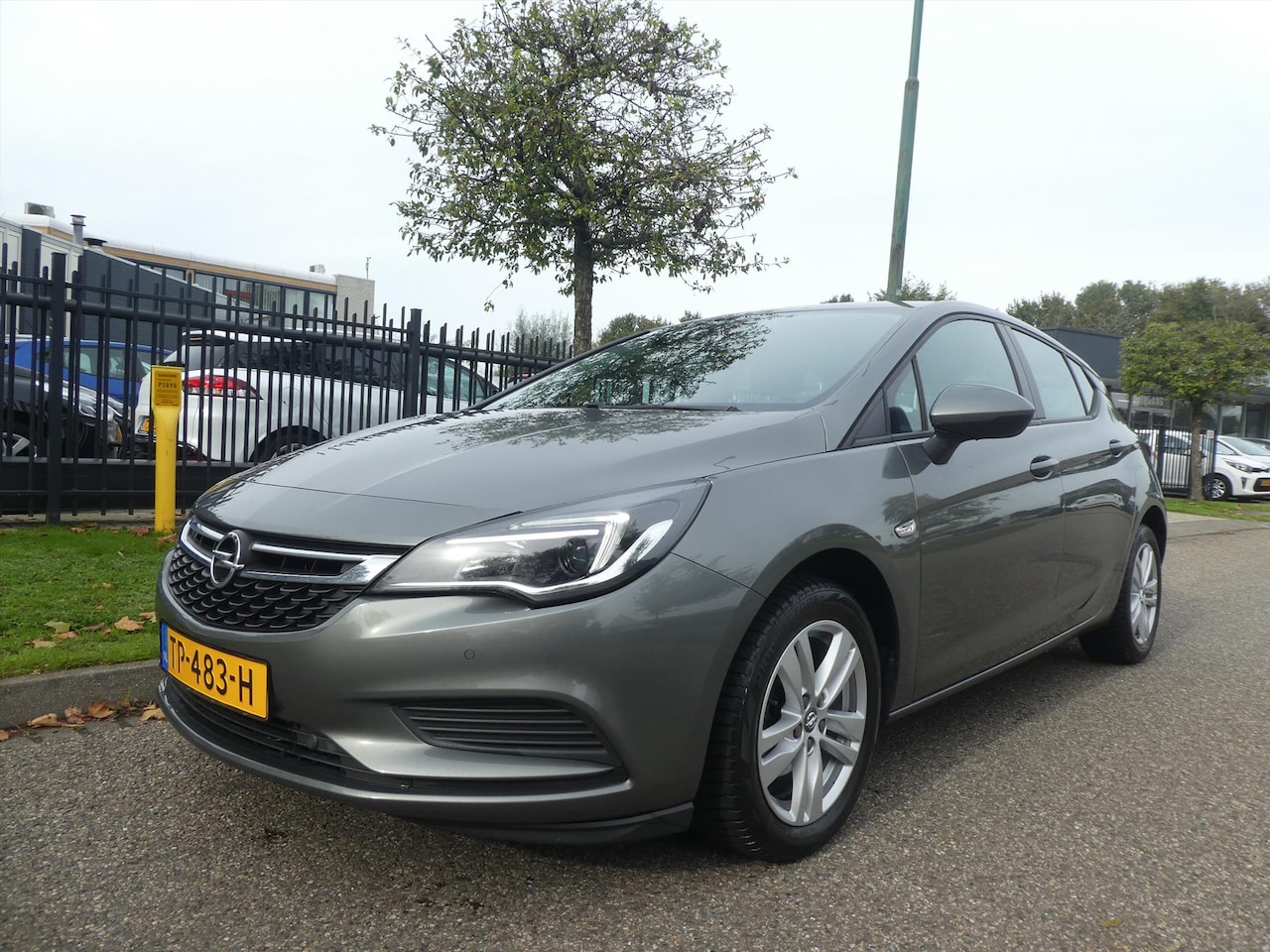 Opel Astra - 1.0 Turbo 105pk Online Edition Navigatie Multi Media - AutoWereld.nl