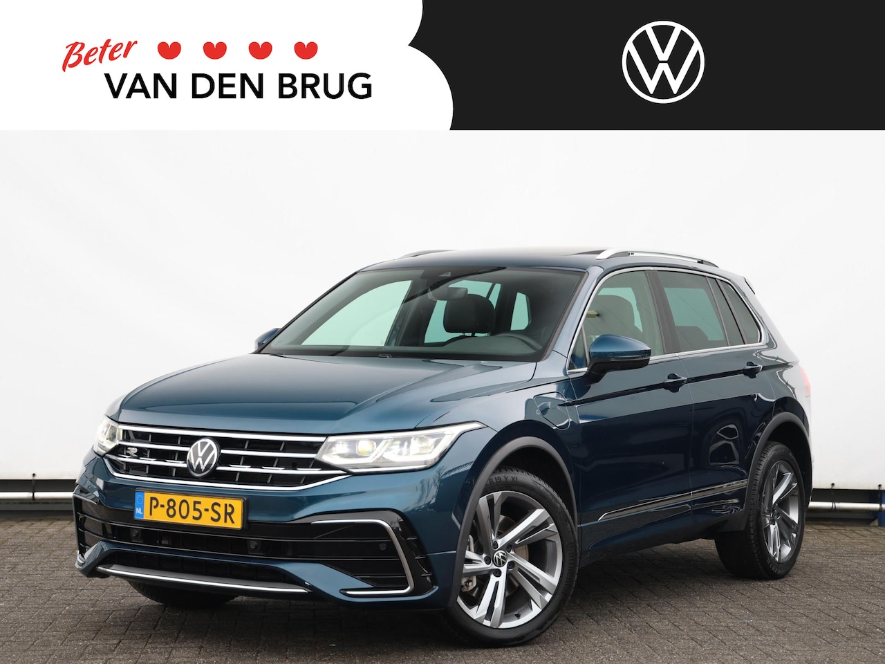 Volkswagen Tiguan - 1.4 TSI eHybrid R-Line 245pk DSG | LED Matrix I Panoramadak I Camera I Keyless | Elektr. A - AutoWereld.nl