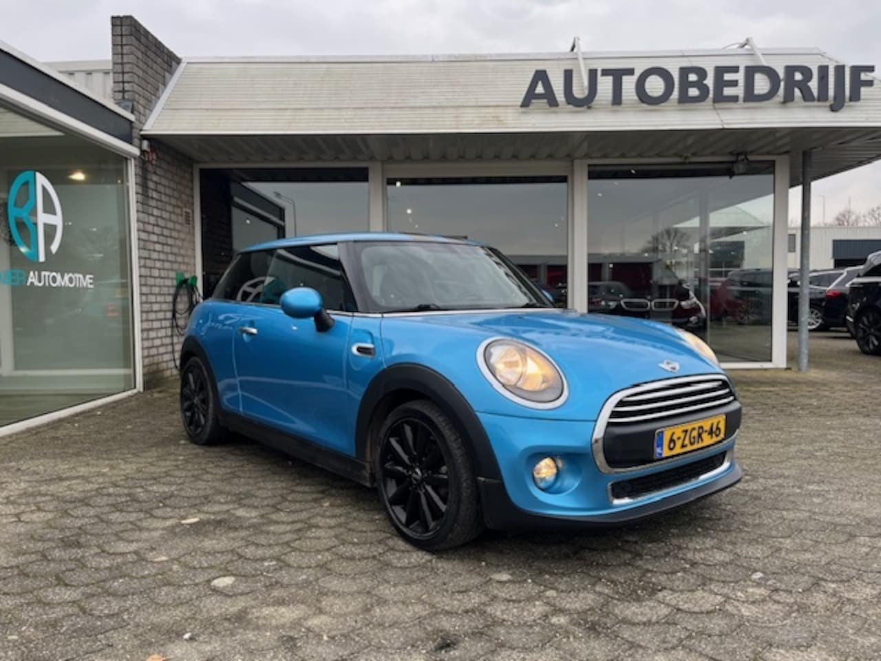 MINI One - Mini 1.2 Business Panoramadak Navi - AutoWereld.nl