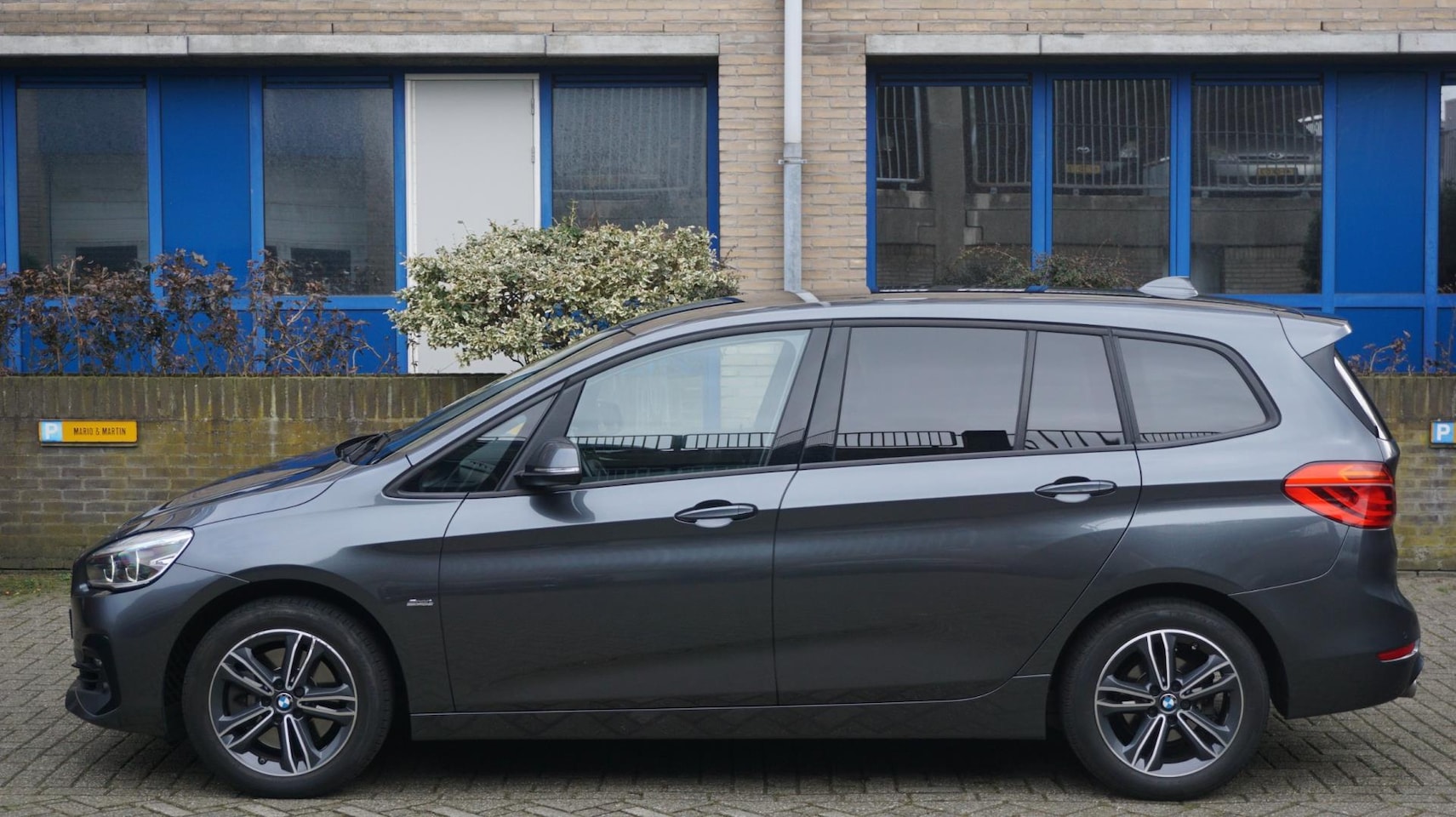 BMW 2-serie Gran Tourer - 220i 7p. Executive Launch Edition 220i 7p. Executive Launch Edition - AutoWereld.nl