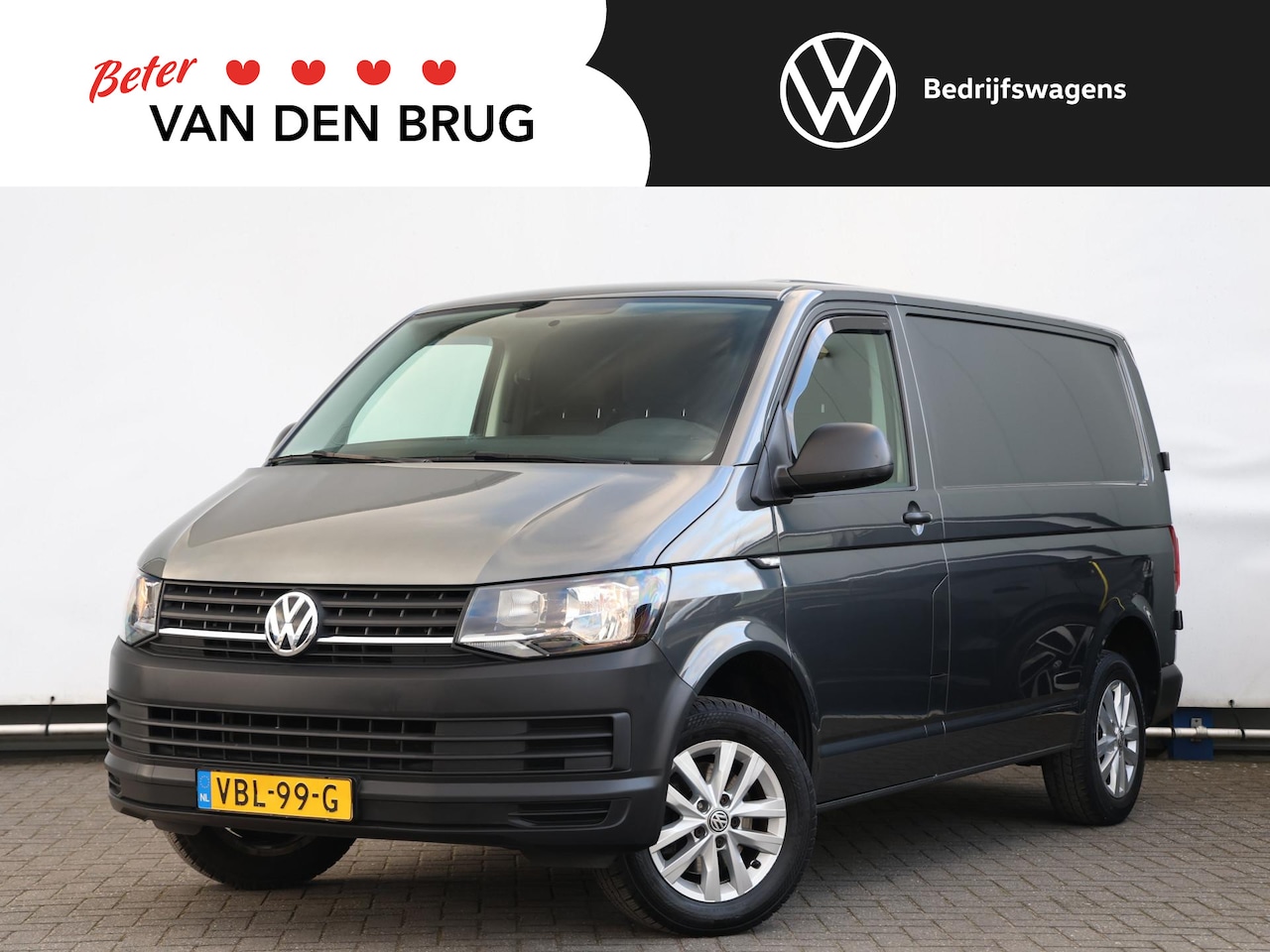 Volkswagen Transporter - 2.0 TDI 85pk L1H1 Trend | Airco | Lm velgen | Bluetooth | PDC | Betimmering | Trekhaak | - AutoWereld.nl