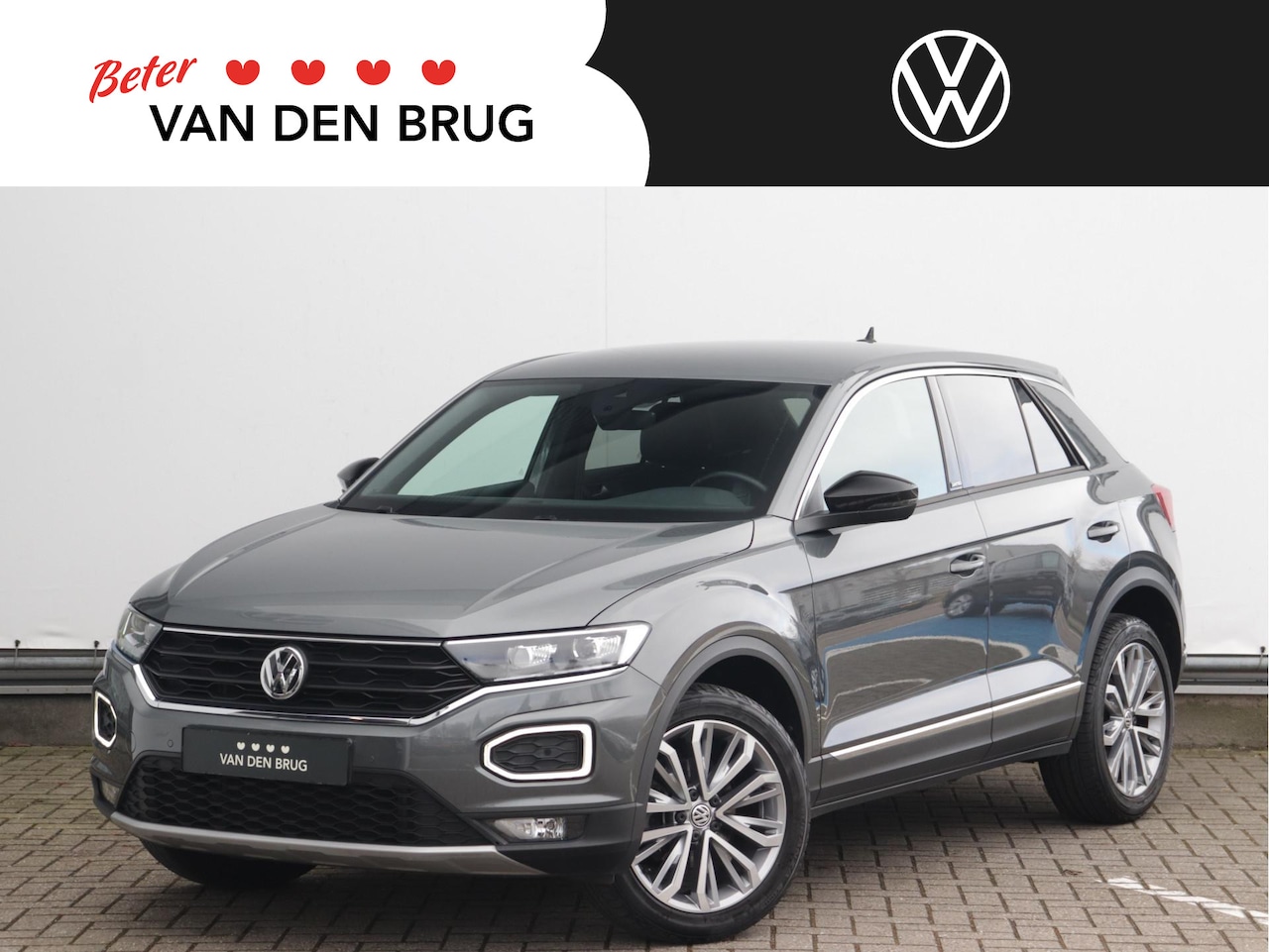 Volkswagen T-Roc - 1.5 TSI Style 150pk | Navigatie | Digital Cockpit | Stoelverwarming | App-Connect | Parkee - AutoWereld.nl