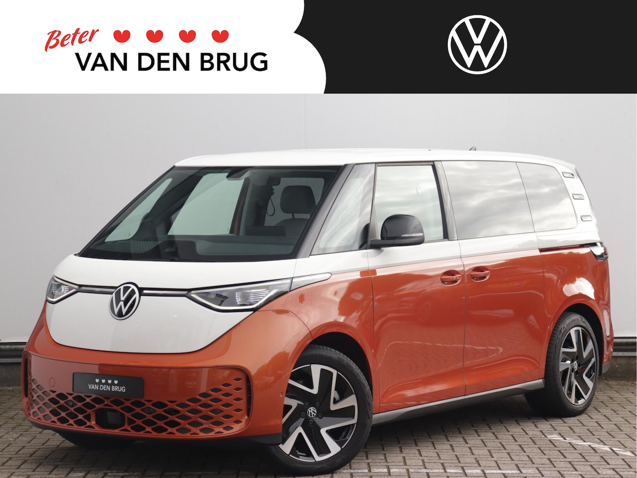 Volkswagen ID. Buzz - Pro 77kWh | Origineel Two-tone | Elektrische stoelen | Wegklapbare trekhaak | Keyless | Ca - AutoWereld.nl