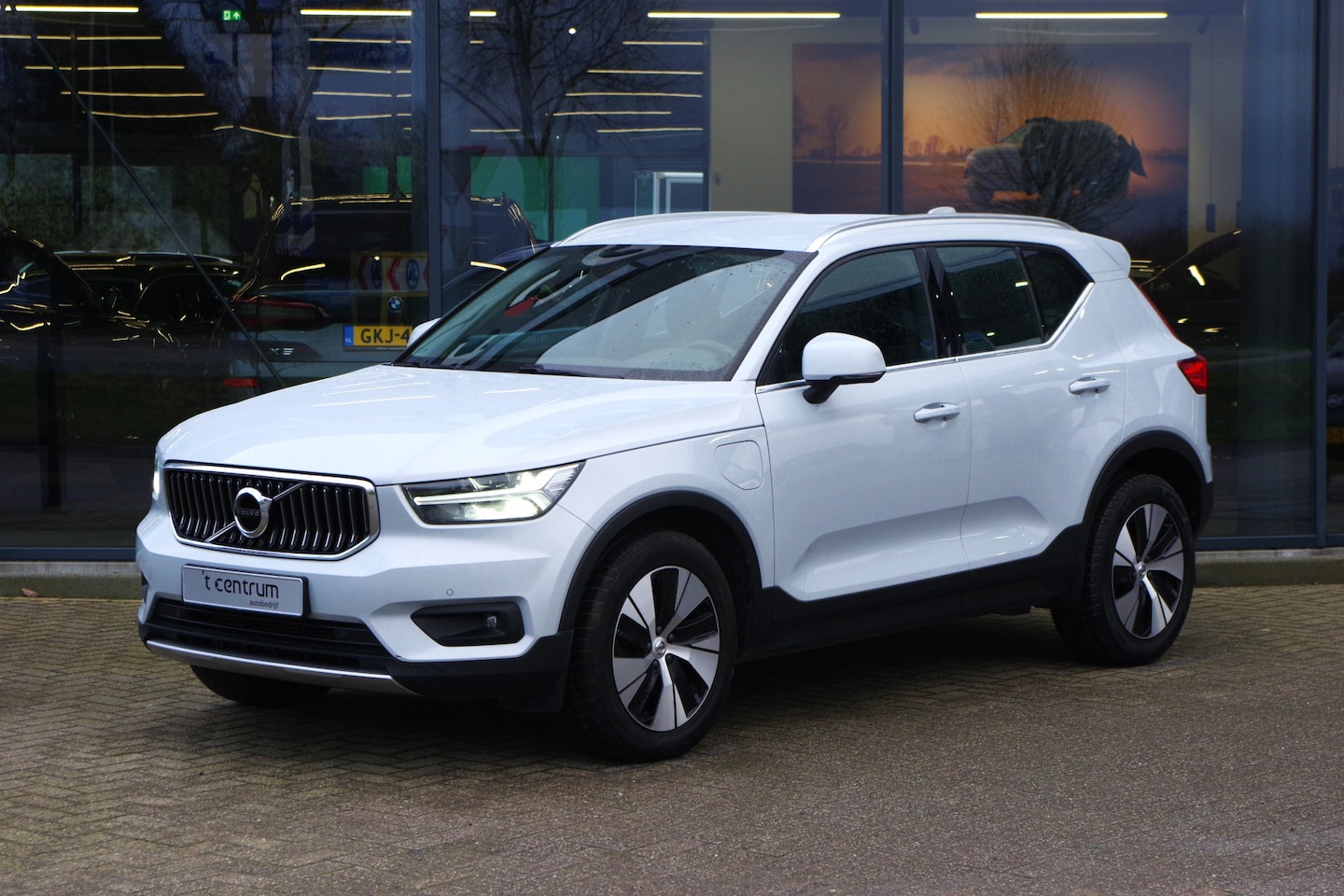 Volvo XC40 - 1.5 T5 262 PK Recharge BNS Pro PHEV, Camera, Climate Control, Carplay - AutoWereld.nl