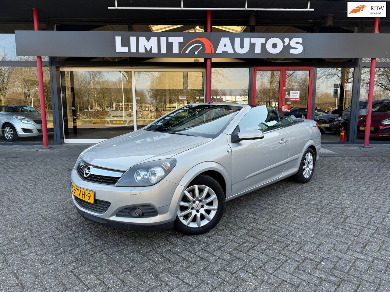 Opel Astra TwinTop - 1.6 Enjoy/Cabrio/Airco/Cruise/Navi/Lmv/Trekhaak/Elek.Ramen/Apk - AutoWereld.nl