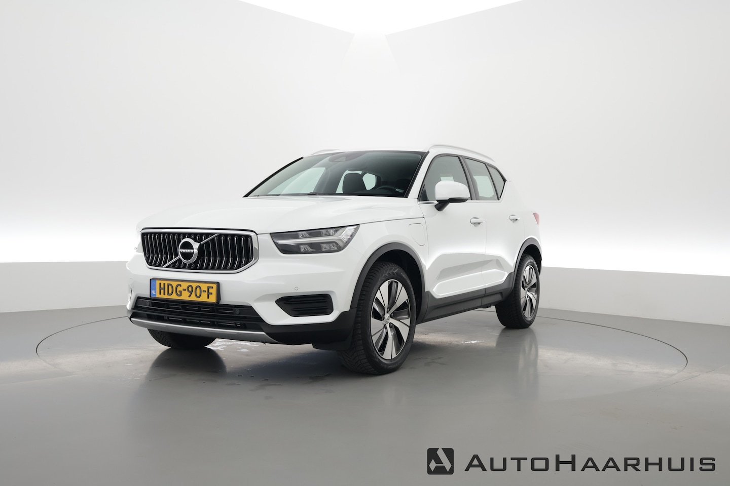 Volvo XC40 - T4 Recharge Inscription Expression | Apple Carplay | Achterruitrijcamera | Stoel - stuurve - AutoWereld.nl