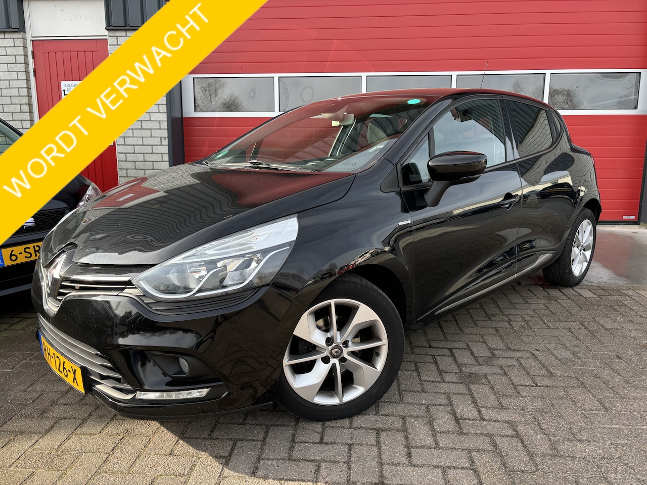 Renault Clio - 0.9 TCe Limited NAVI / CLIMA / PDC / KEYLESS / BLUETOOTH / CRUISE / NL-AUTO - AutoWereld.nl