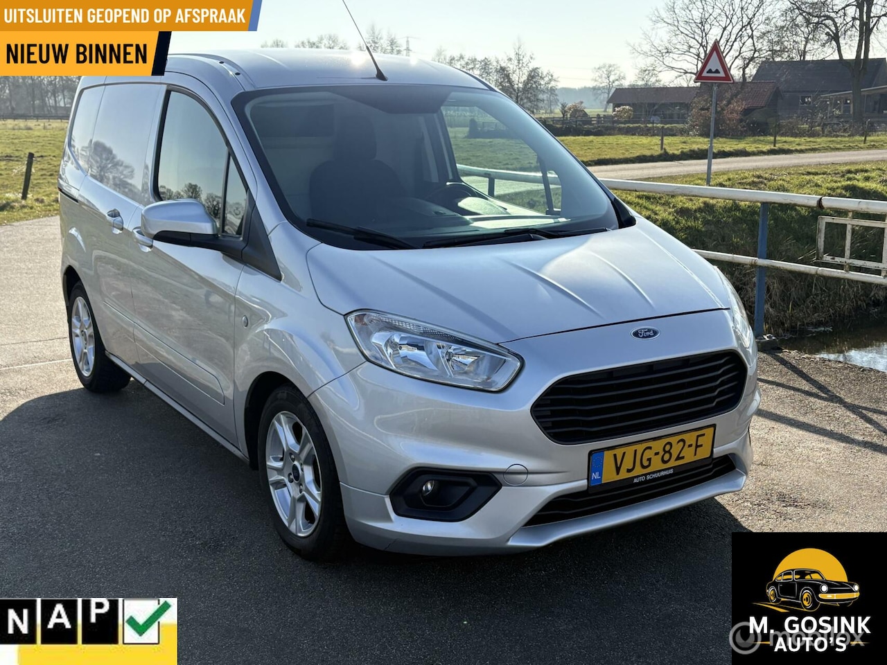 Ford Transit Courier - 1.5 TDCI Limited Duratorq S&S - AutoWereld.nl