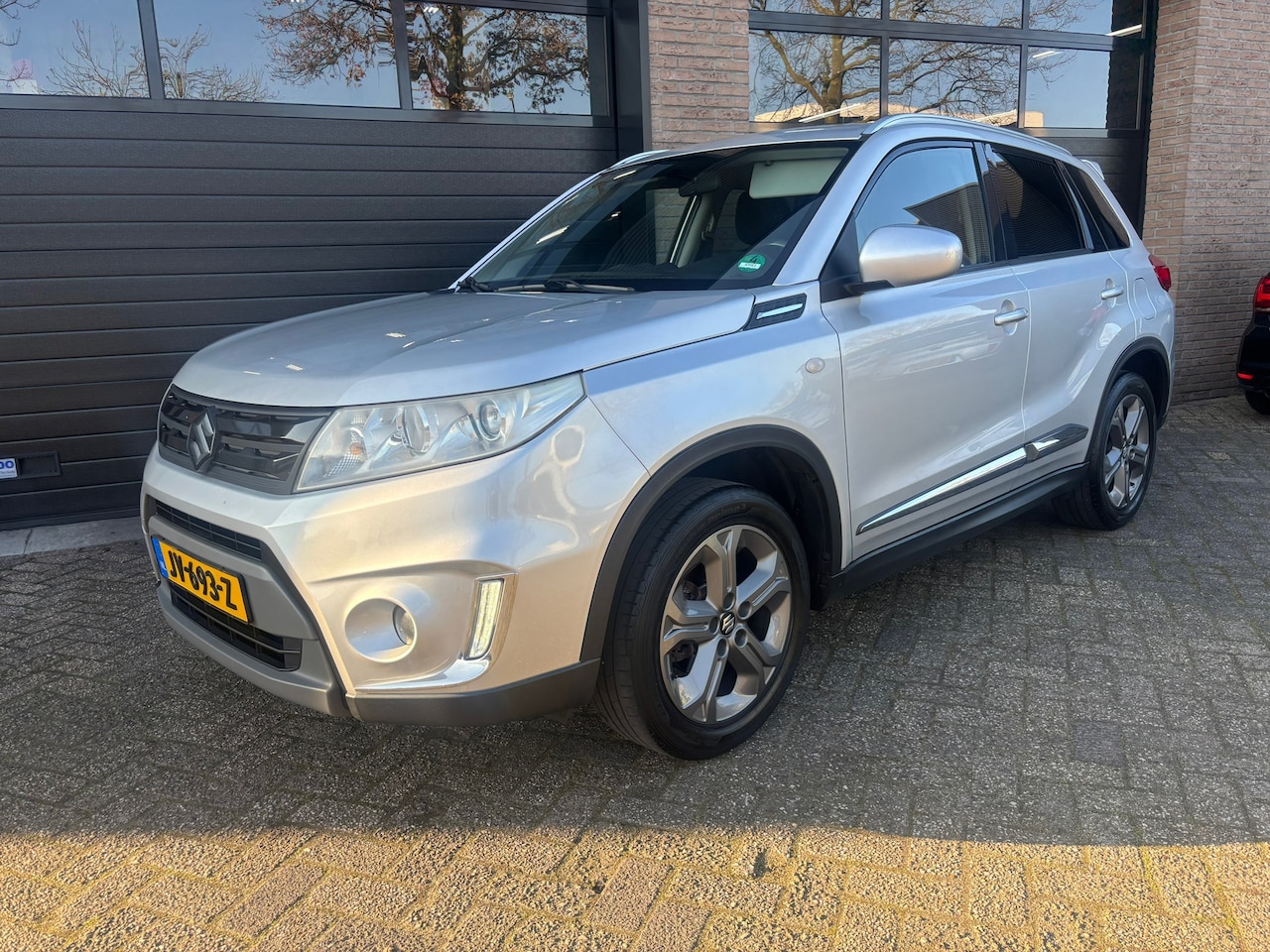 Suzuki Vitara - 1.6 Exclusive Trekhaak - AutoWereld.nl