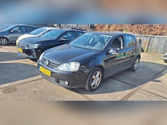 Volkswagen Golf - 1.4 TSI Trendline LET OP MOTOR LOOPT NIET