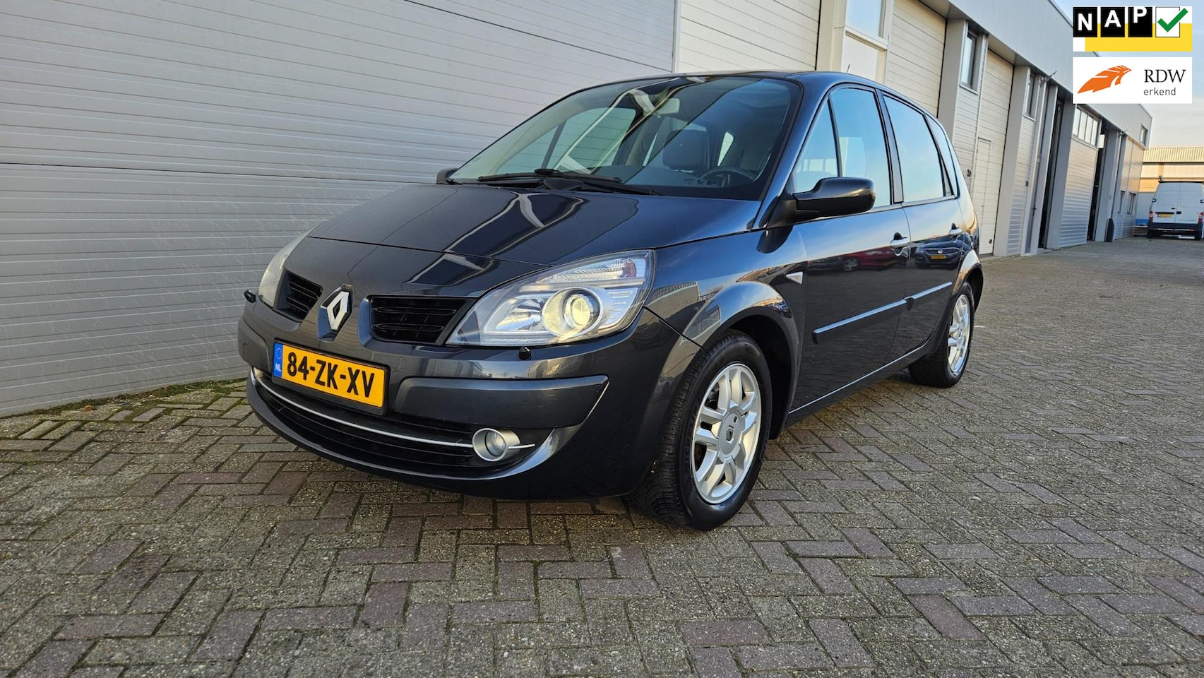 Renault Scénic - 2.0-16V Tech Line | Trekhaak | Clima | Navi | Cruise control | APK 05-2026 - AutoWereld.nl