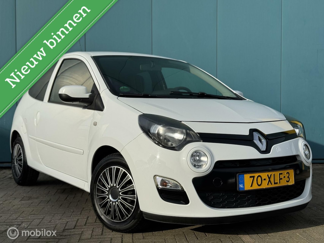 Renault Twingo - 1.2 16V Collection APK 02-2026 - AutoWereld.nl