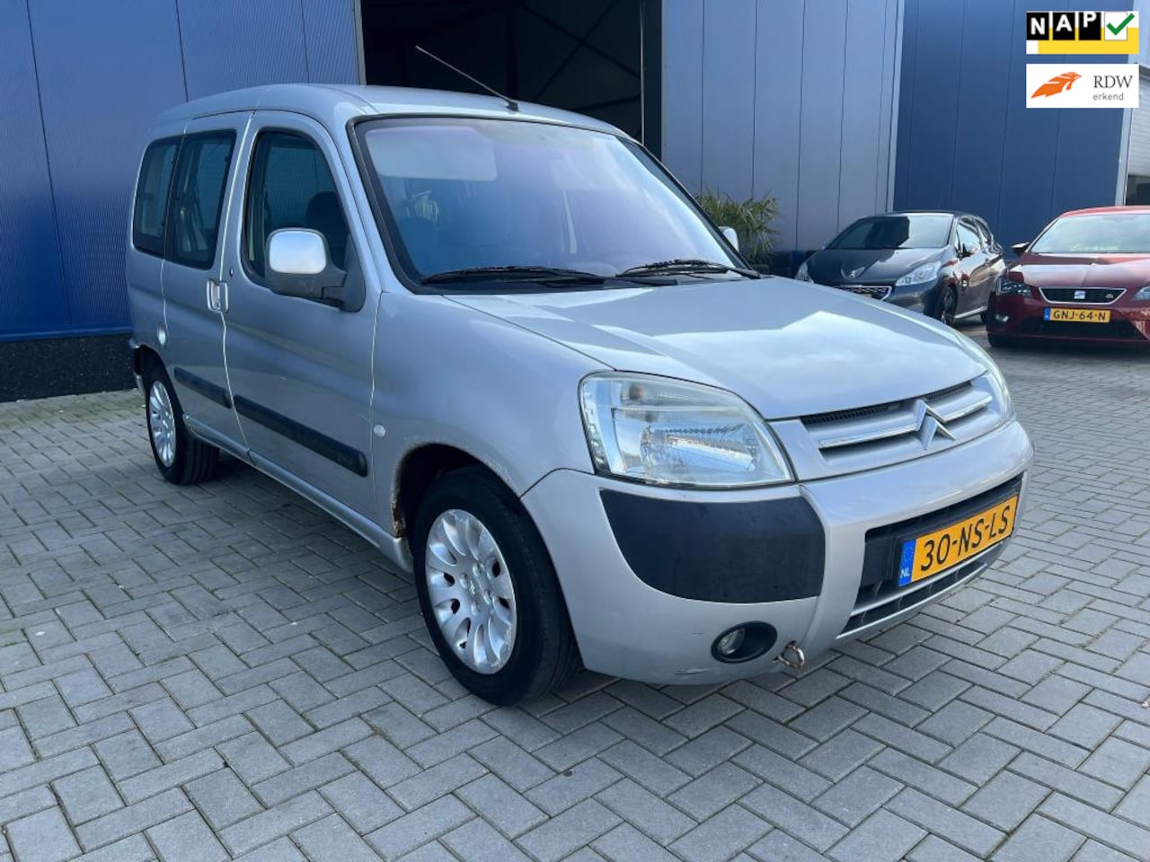 Citroën Berlingo - 1.6i Multispace Petit Paradis / NIEUWE APK / AIRCO / TREKHAAK / ELEC RAMEN - AutoWereld.nl