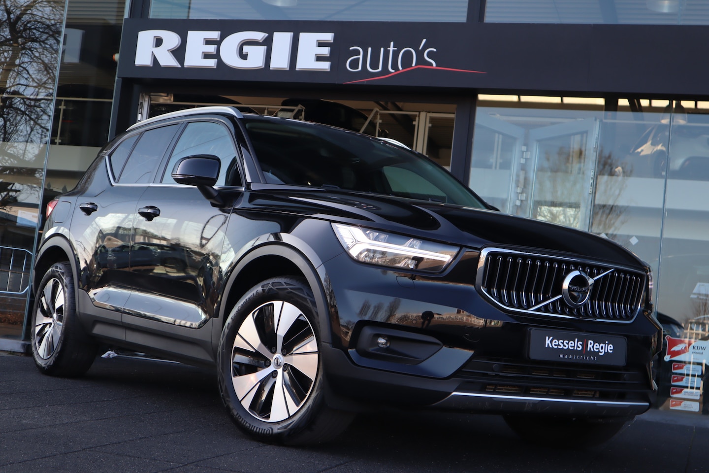 Volvo XC40 - 1.5 T5 Recharge Inscription Schuifdak 360view Navi LED ACC - AutoWereld.nl