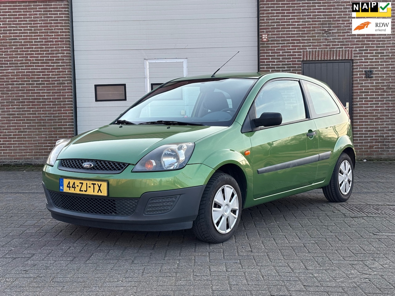 Ford Fiesta - 1.3-8V Cool & Sound - AutoWereld.nl