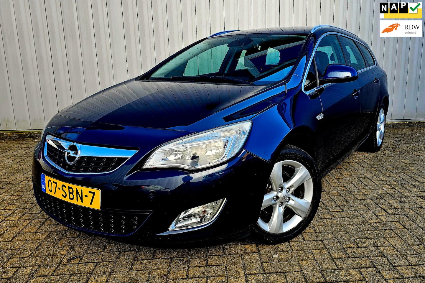 Opel Astra Sports Tourer - 1.4 Cosmo.Clima,PDC - AutoWereld.nl