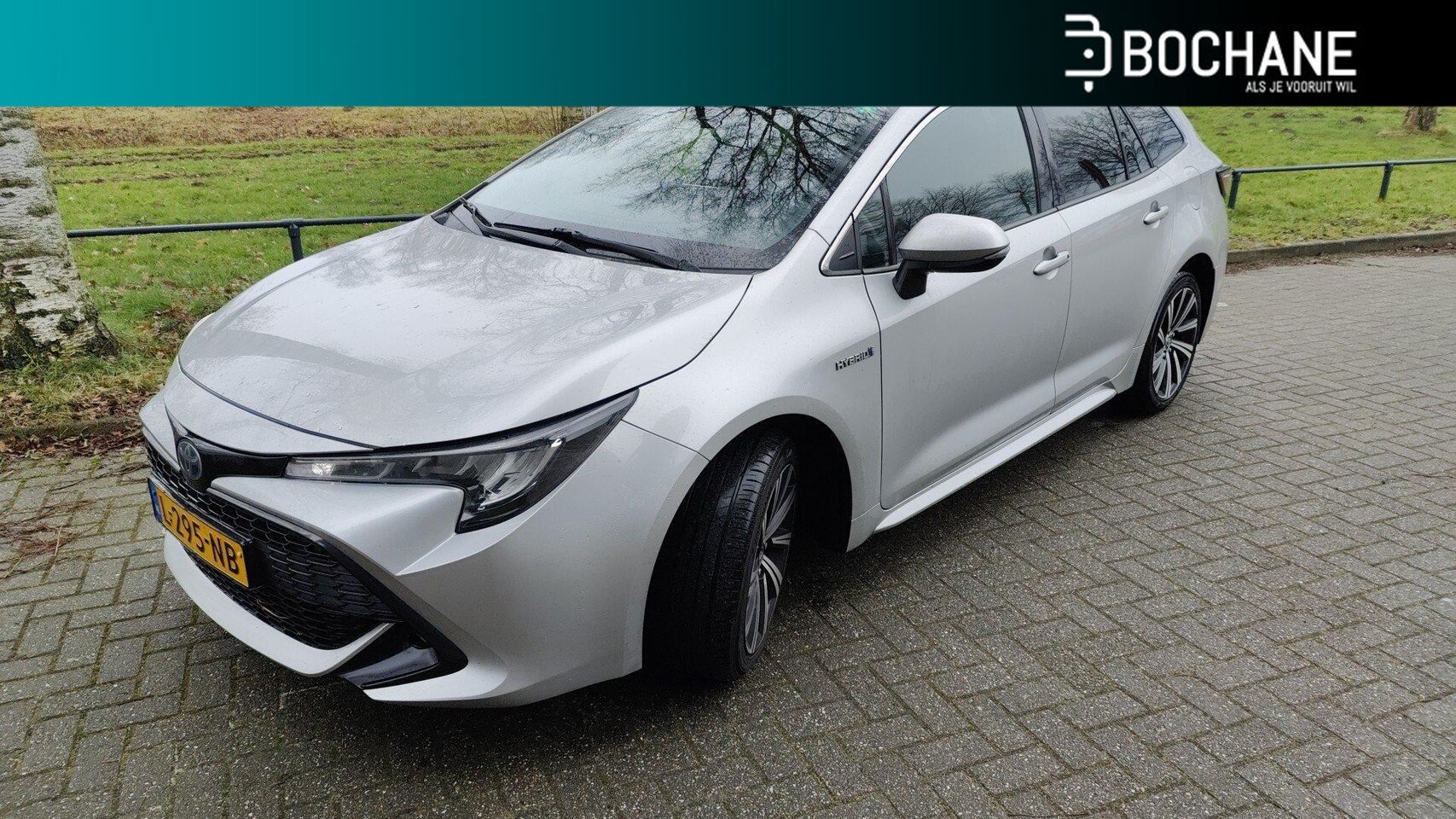 Toyota Corolla Touring Sports - 1.8 Hybrid Dynamic | Trekhaak | Camera | Climate Control - AutoWereld.nl