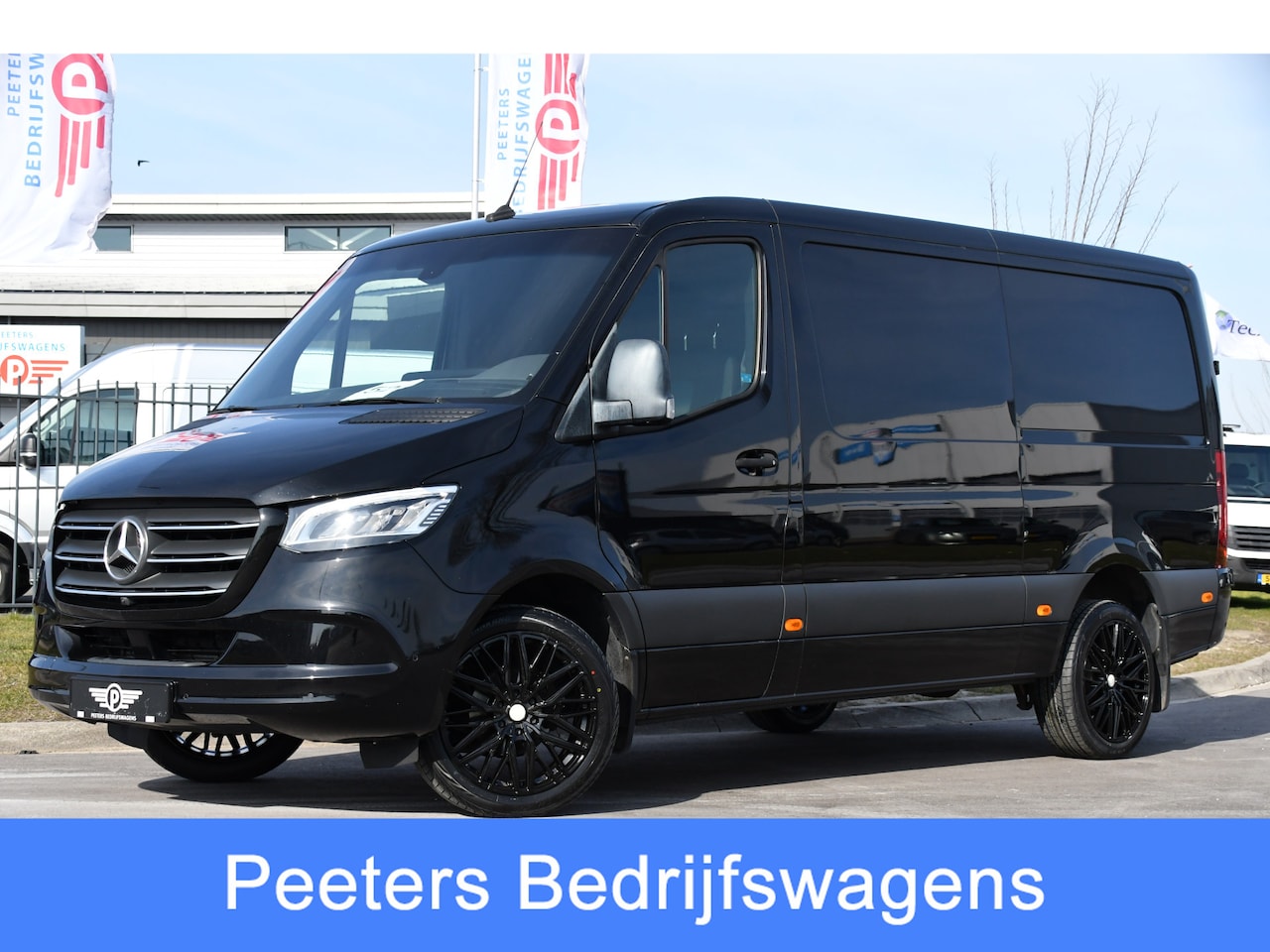 Mercedes-Benz Sprinter - 316 2.2 CDI L2H1 Black Edition MARGE! 360 Camera, Cruise, Carplay, 164PK, Mbux, LED, Stoel - AutoWereld.nl