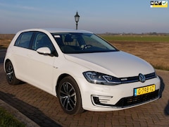 Volkswagen e-Golf - E-DITION Camera Warmtepomp Digital