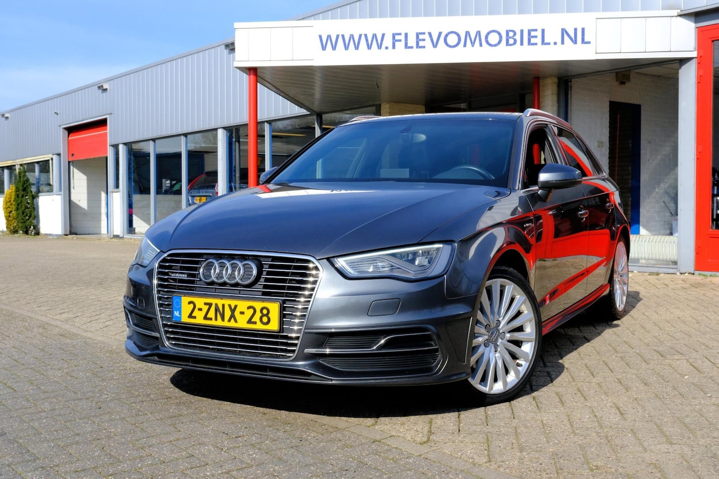 Audi A3 Sportback - 1.4 e-tron PHEV Ambition Pro Line plus Aut. Navi|Leder-Alcantara|B&O|Pano|LMV - AutoWereld.nl