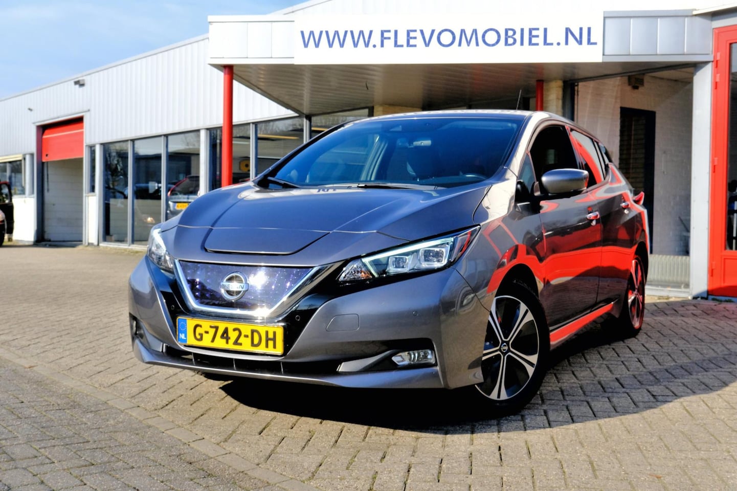 Nissan LEAF - Tekna 40 kWh Aut. Leder|Clima|Adapt.Cruise|Navi|360Cam|Apple CarPlay - AutoWereld.nl