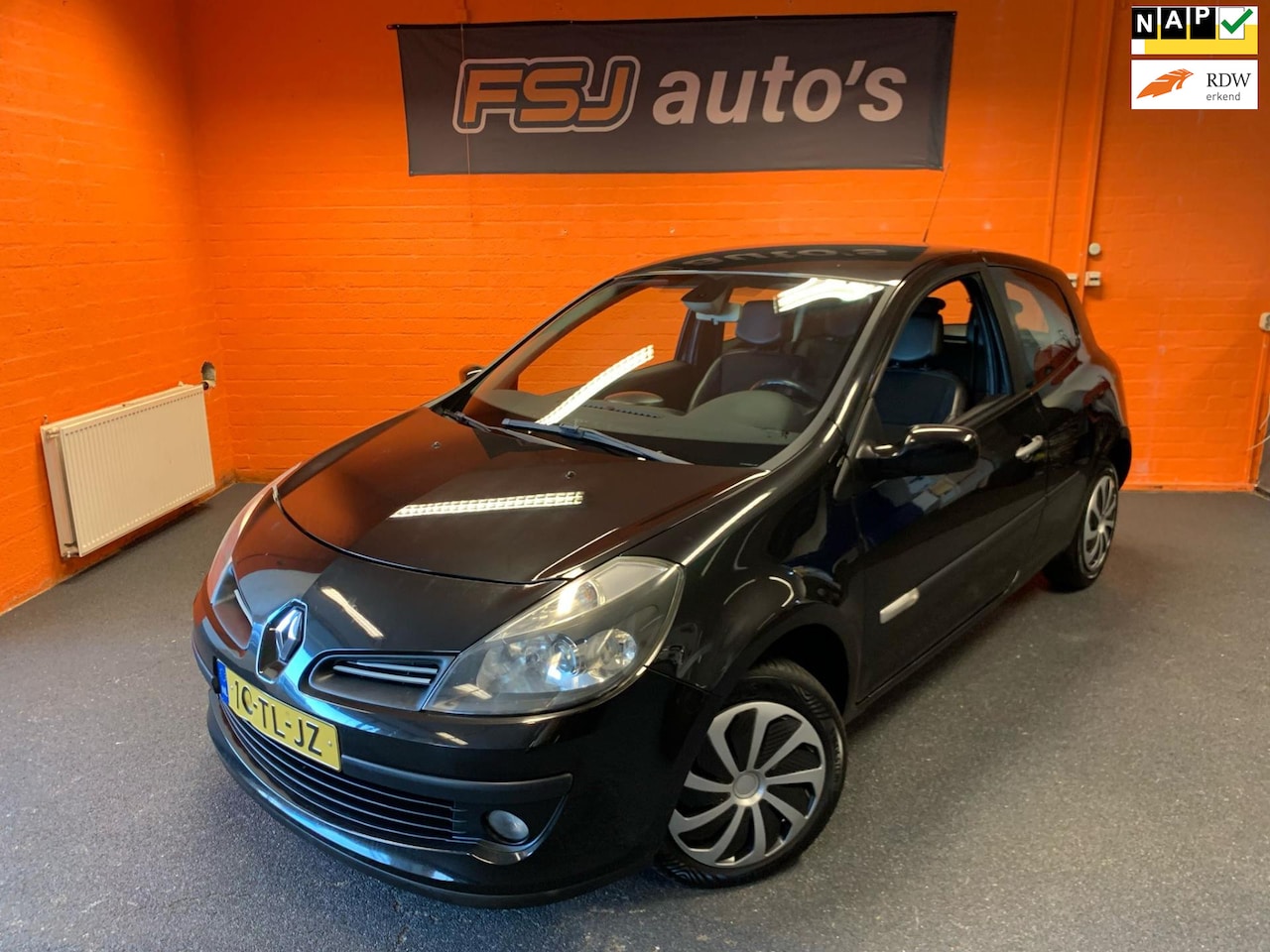 Renault Clio - 1.4-16V Exception / Airco / Cruisecontrol - AutoWereld.nl