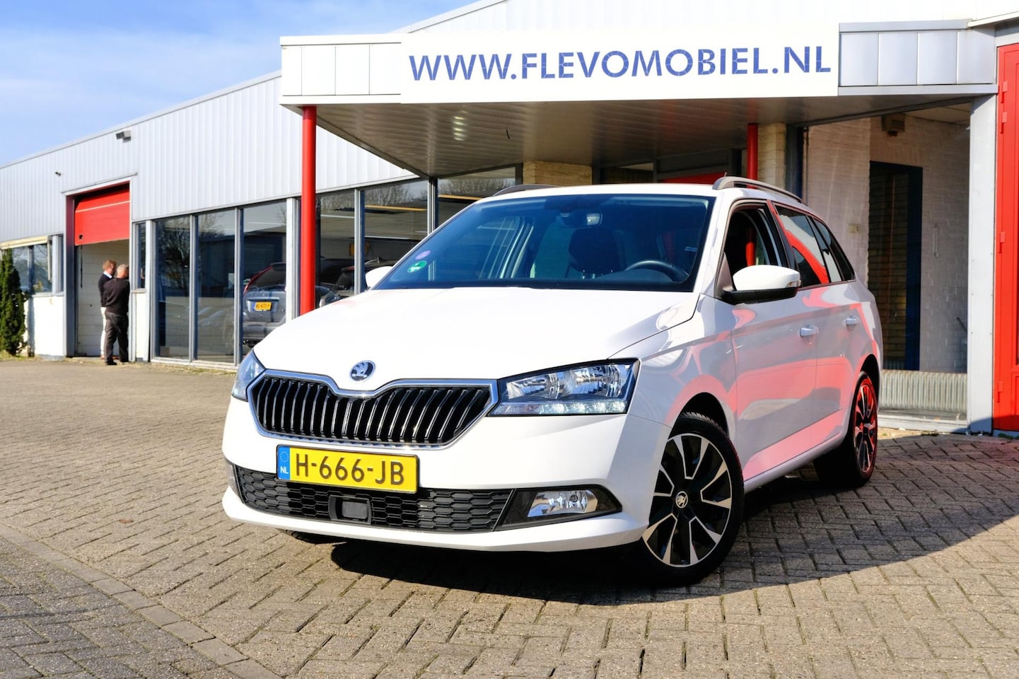 Skoda Fabia Combi - 1.0 TSI Business Edition Navi|Clima|LMV|Apple CarPlay - AutoWereld.nl