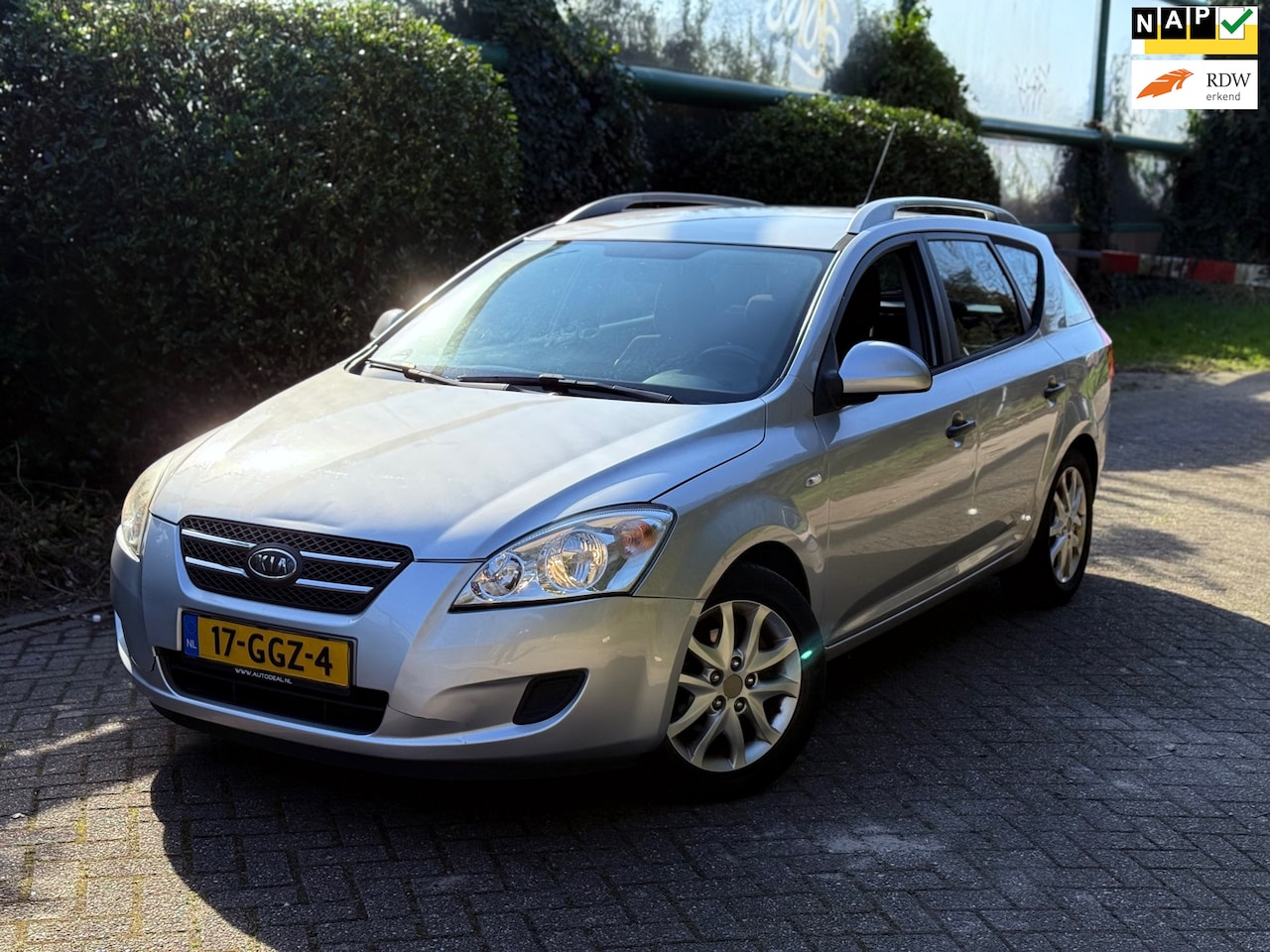 Kia Cee'd Sporty Wagon - 1.4 X-tra // AIRCO // KLEINE SCHADE RA - AutoWereld.nl