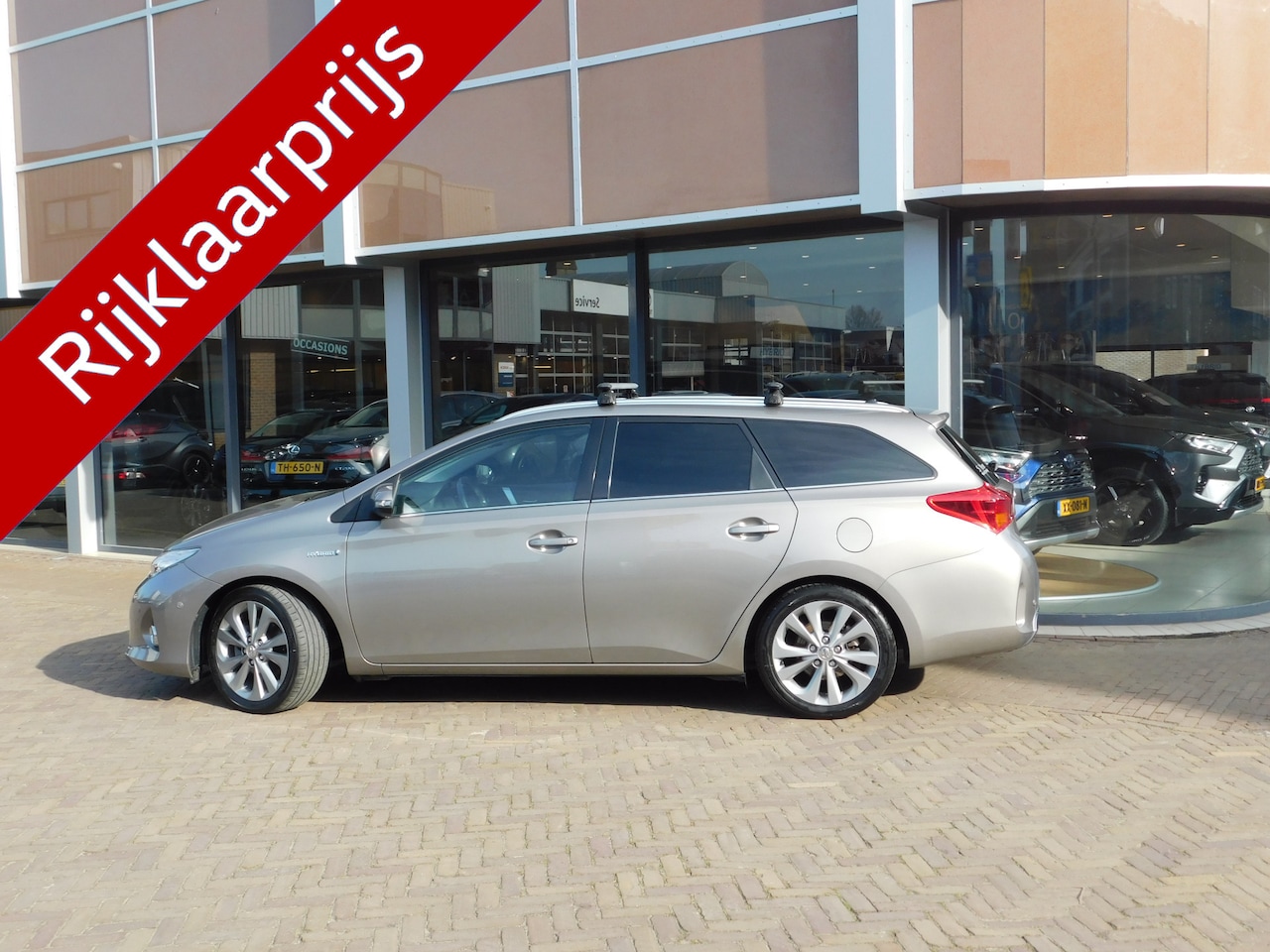 Toyota Auris Touring Sports - 1.8 Hybrid Executive 1.8 Hybrid Executive - AutoWereld.nl