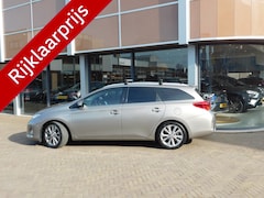 Toyota Auris Touring Sports - 1.8 Hybrid Executive | Stoelverwarming | Parkeersensoren voor + achter |