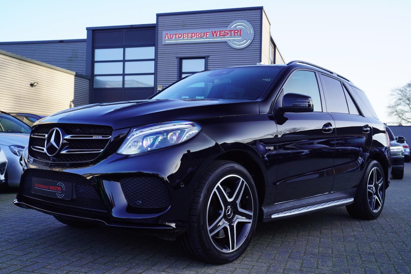 Mercedes-Benz GLE-Klasse - AMG 43 4MATIC | Panorama | Harman/Kardon | Trekhaak | Luxe Leder | Luchtvering | 360 camer - AutoWereld.nl