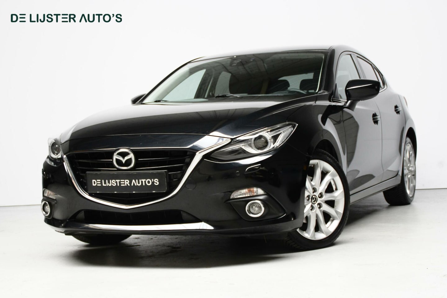 Mazda 3 Sport - 2.0 SkyActiv-G 120 GT-M Automaat |NAVIGATIE, CRUISE, HUD, CLIMATE, STOELVERWARMING, CAMERA - AutoWereld.nl