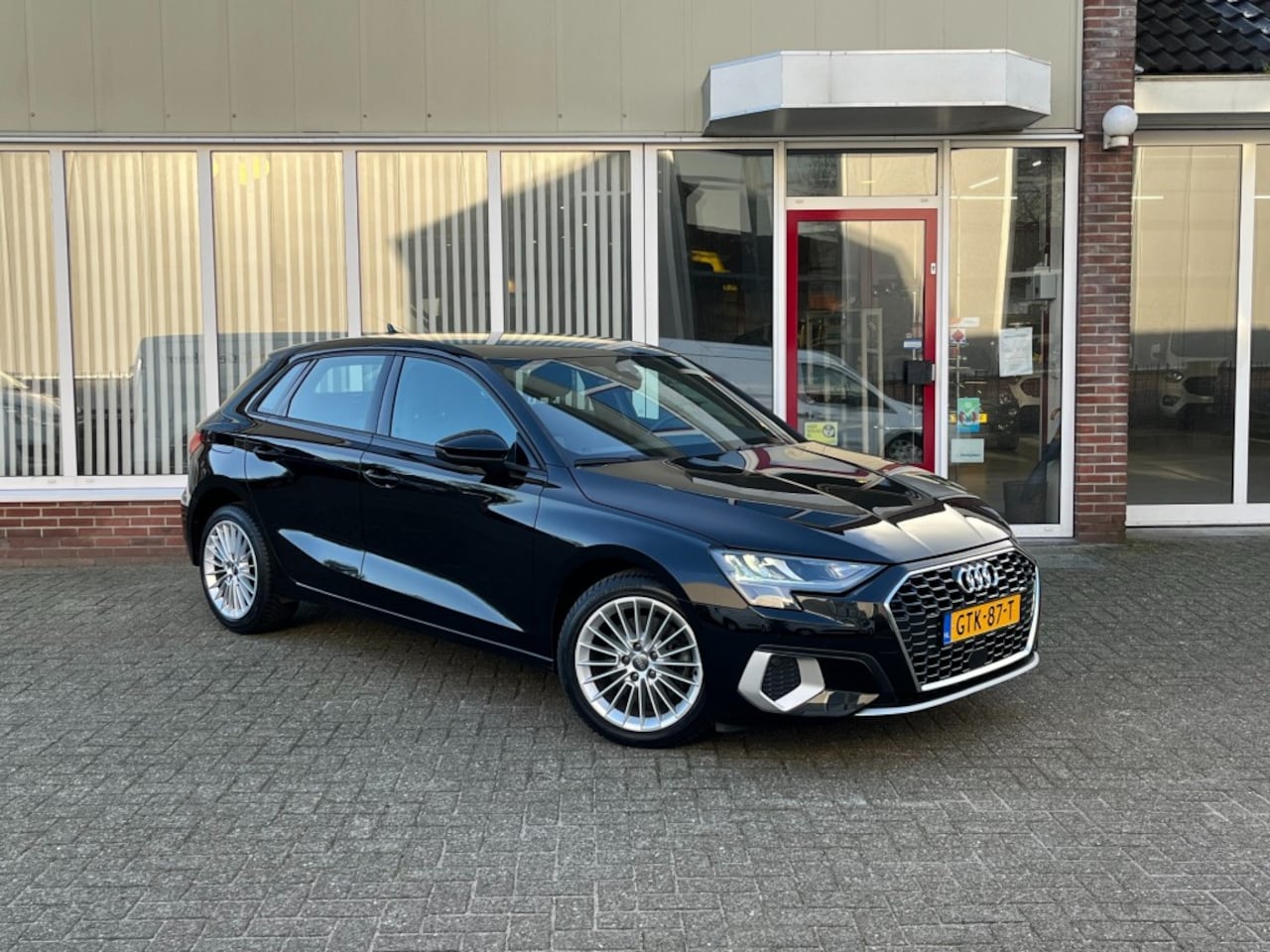 Audi A3 - 35 TFSI Business edition Automaat 150 PK I Carplay I Stoelverw. - AutoWereld.nl