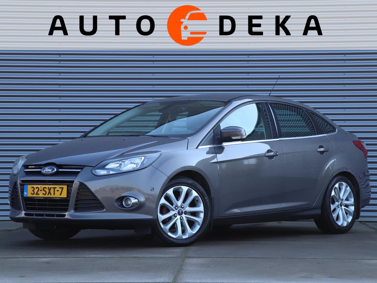 Ford Focus - 1.6 TI-VCT First Edition *Navigatie*Parkeersens.*Trekhaak* - AutoWereld.nl