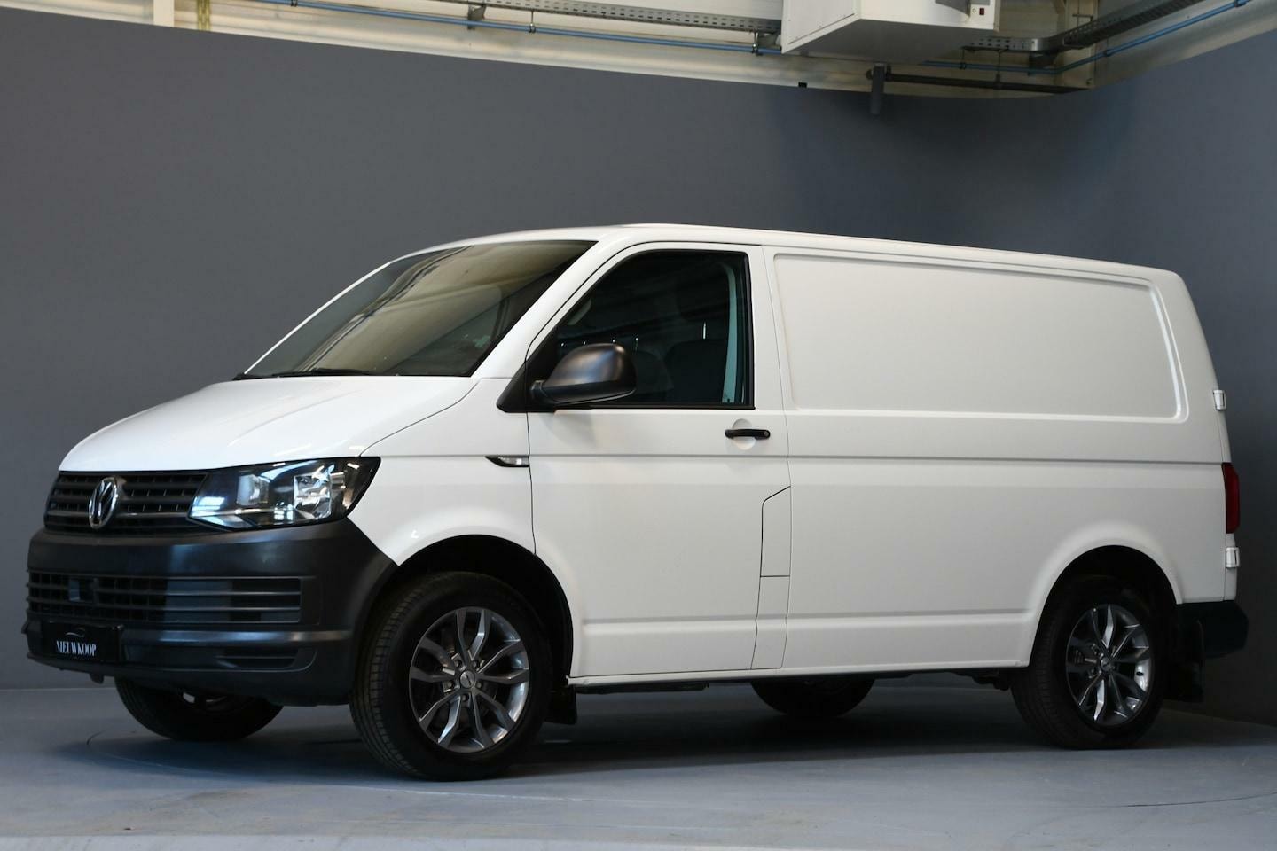 Volkswagen Transporter - 2.0 TSI L1H1 MARGE | CRUISE | BLUETOOTH - AutoWereld.nl