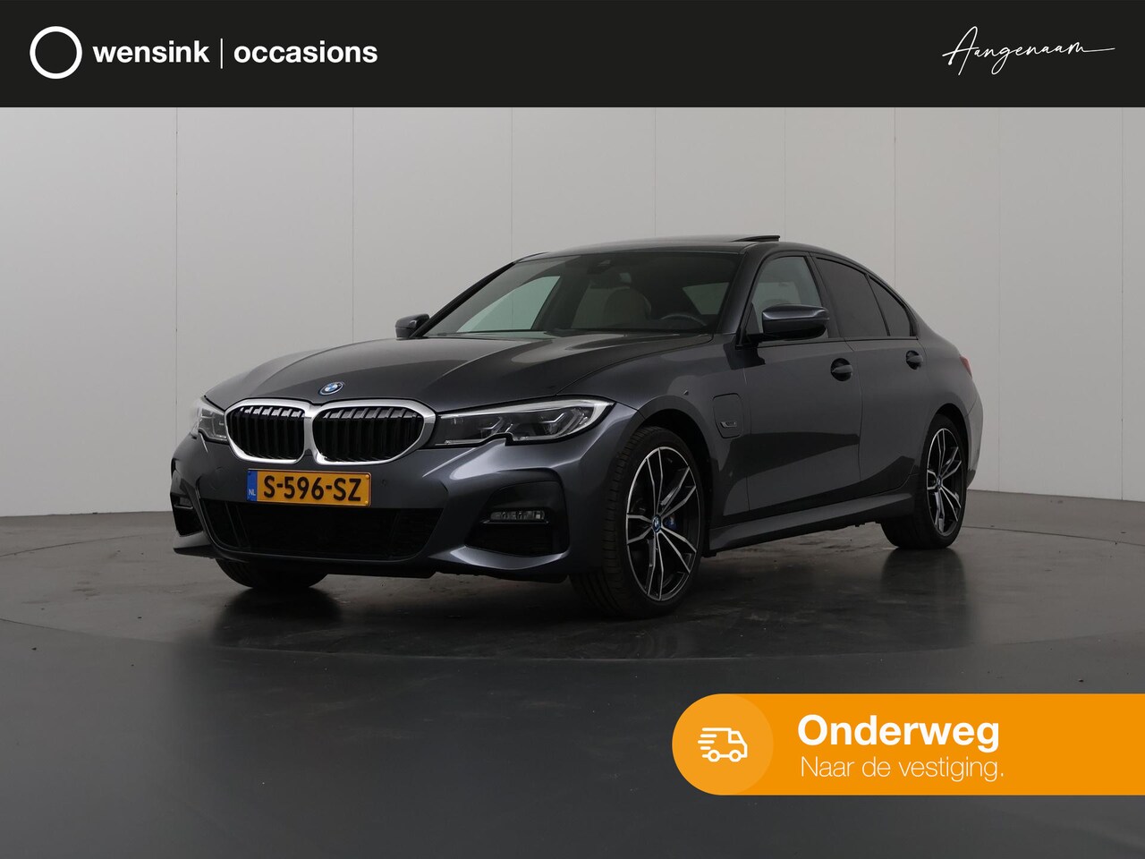 BMW 3-serie - 330e xDrive High Executive | Laser Light | Schuifdak | Leder met Memory | Head-Up | Parkee - AutoWereld.nl