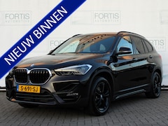 BMW X1 - xDrive25e High Executive LEDER | CAMERA | STOELVERW | HEAD-UP | CARPLAY | TREKHAAK |