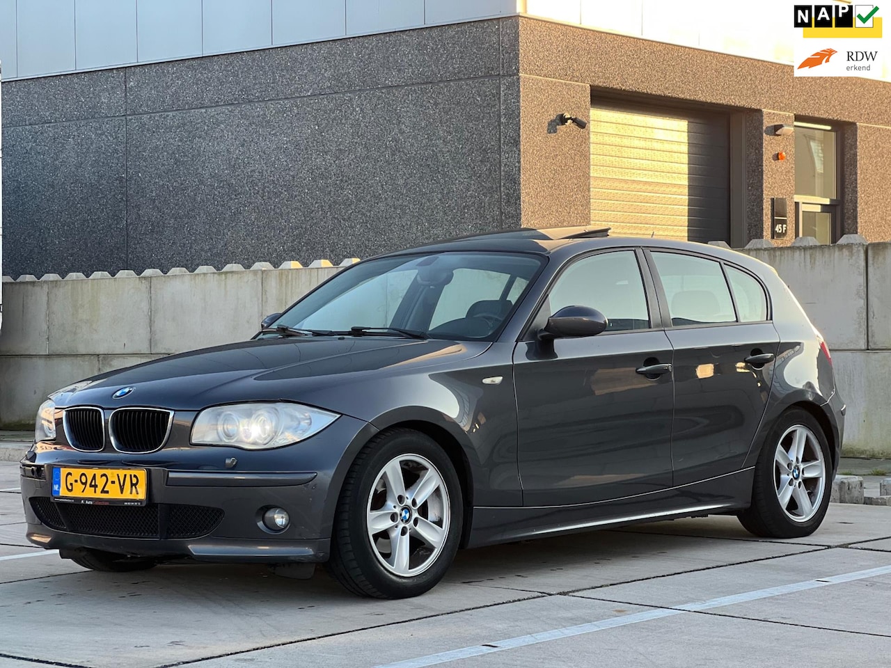 BMW 1-serie - 116i High Executive | Schuifdak | Xenon | Climate Control | Onderhoudhistorie - AutoWereld.nl