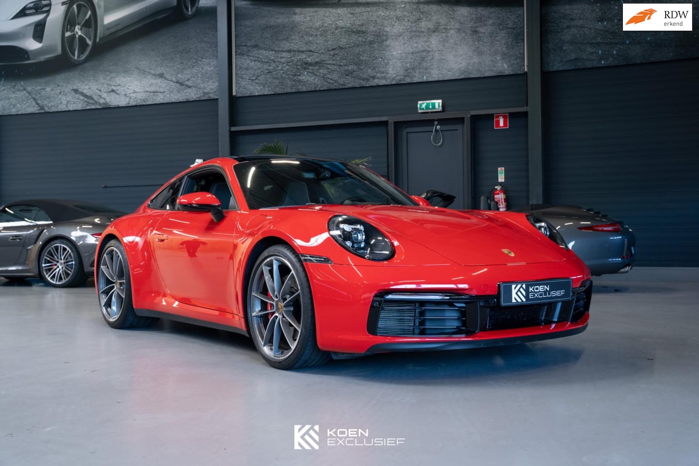 Porsche 911 - 992 3.0 Carrera S (2019,NL) 1e lak, Sport Chrono, dashboard leer, Schuifdak - AutoWereld.nl