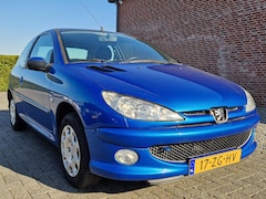 Peugeot 206 - 1.4 Forever