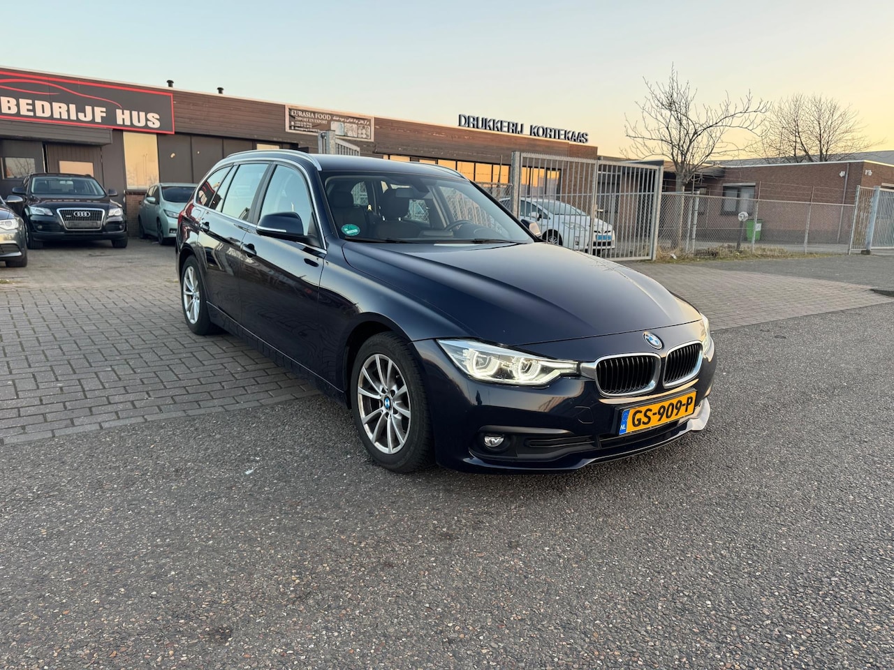 BMW 3-serie Touring - 320d AUTOMAAT FACELIFT NEW NEW - AutoWereld.nl