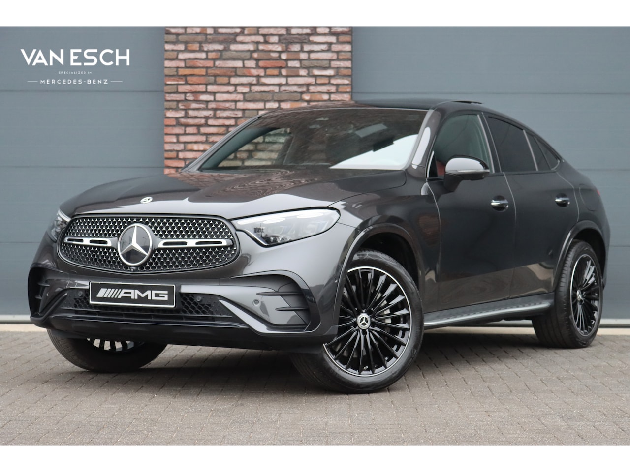 Mercedes-Benz GLC-klasse Coupé - 300de 4MATIC AMG Line Aut9 | Distronic | Panoramadak | Digital Light | Memory | Leder | Su - AutoWereld.nl