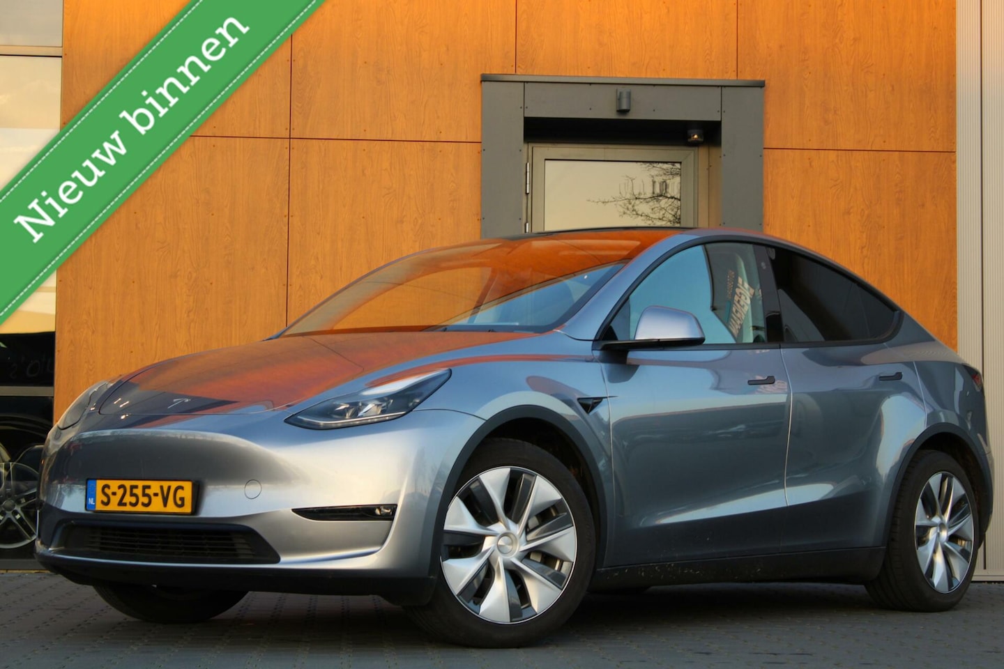 Tesla Model Y - Long Range AWD 75 kWh | Trekhaak - AutoWereld.nl