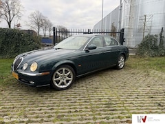 Jaguar S-type - 4.2 V8 Executive YOUNGTIMER LEER CLIMA PDC V8