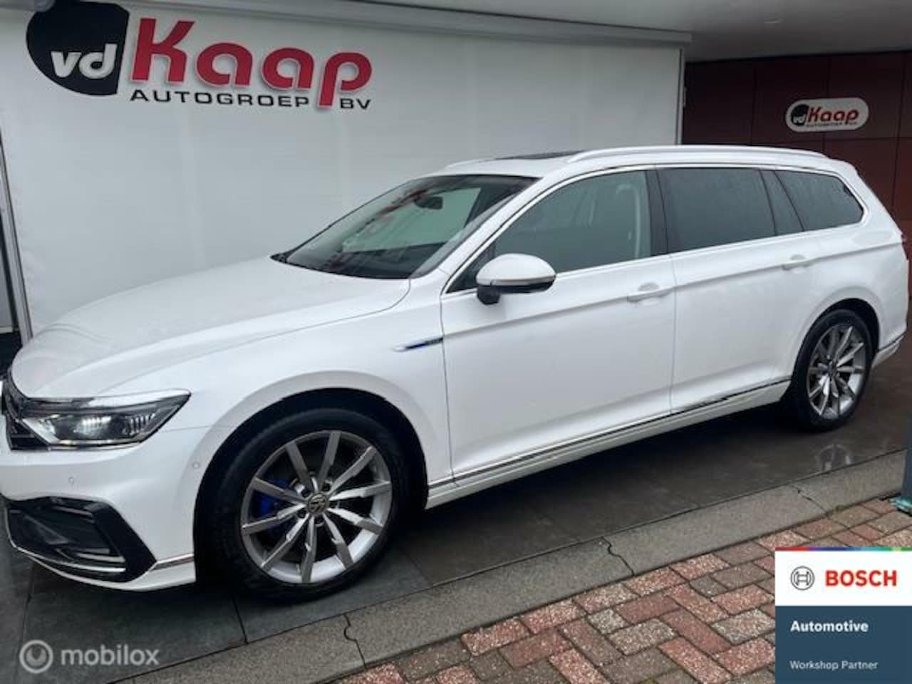 Volkswagen Passat Variant - R-LINE PHEV R-LINE ALLE DENKBARE OPTIES - AutoWereld.nl