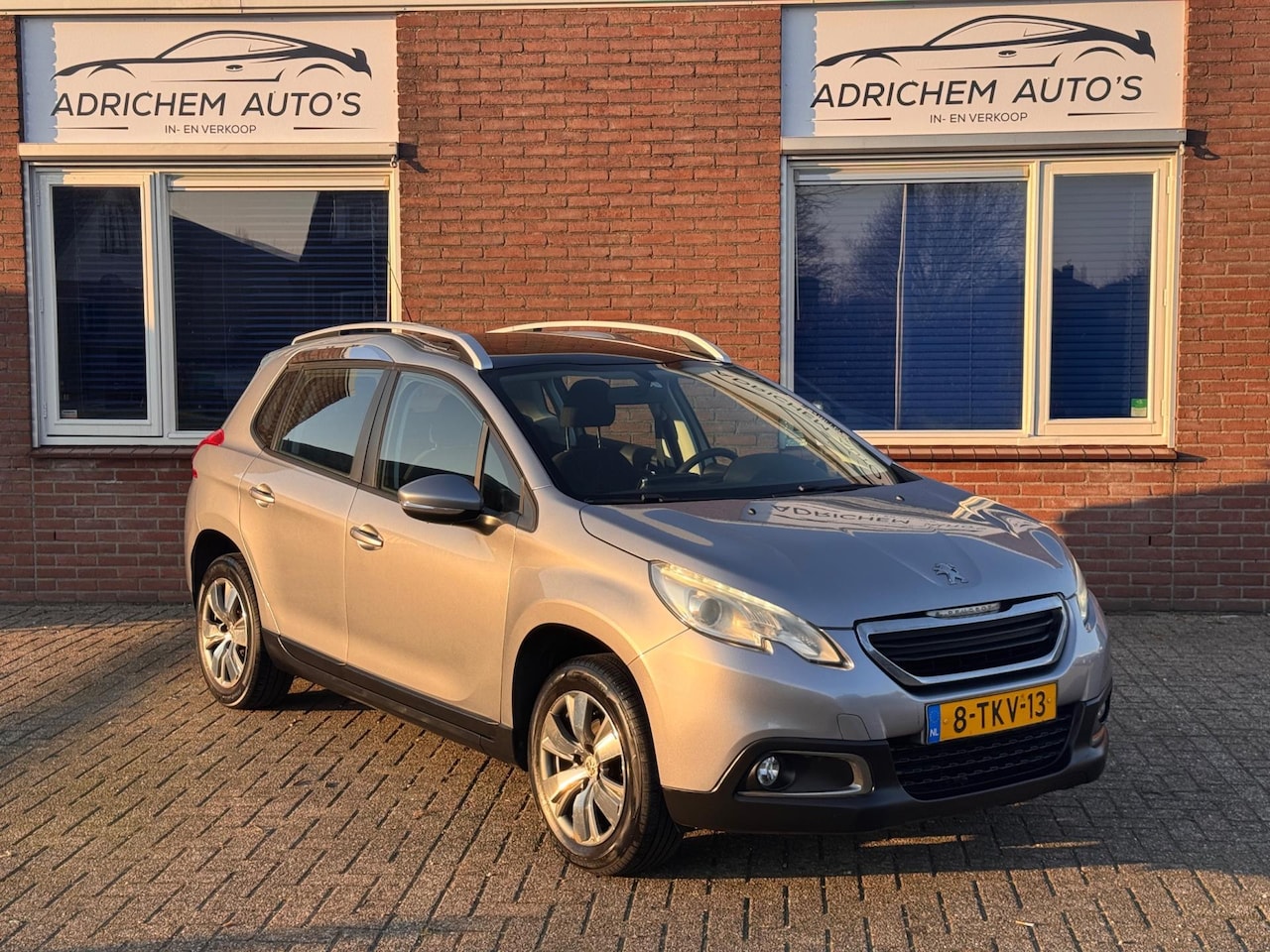 Peugeot 2008 - 1.2 VTi Active Pack Premium Pano Nw APK - AutoWereld.nl