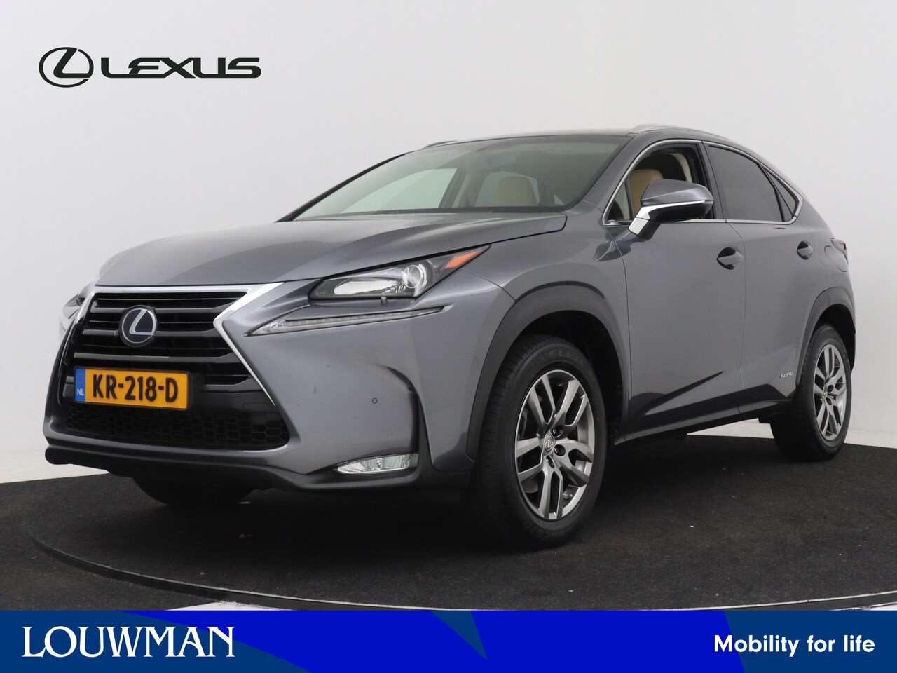 Lexus NX - 300h AWD Luxury Line | Adaptive Cruise Control | Leer | El. achterklep | Stoelverwarming | - AutoWereld.nl